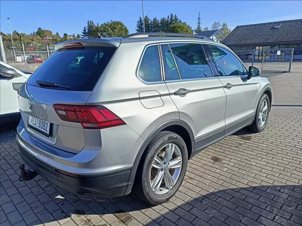 Volkswagen Tiguan 2,0 2.0 TDI 110 kW DSG Automa - foto 3