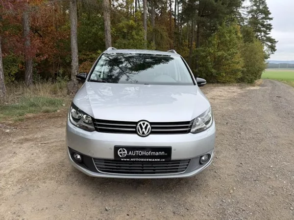 Volkswagen Touran 1,6 TDi BLUEMOTION STYLE - foto 2