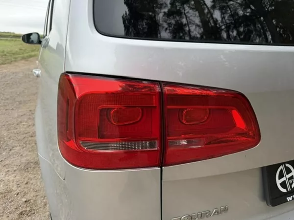 Volkswagen Touran 1,6 TDi BLUEMOTION STYLE - foto 9