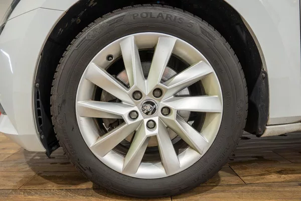 Škoda Superb 1.6 TDI 88 kW - foto 24