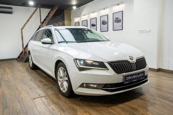 Škoda Superb 1.6 TDI 88 kW - foto 3