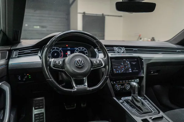 Volkswagen Arteon 2.0 TDI R-Line 140 kW - foto 10