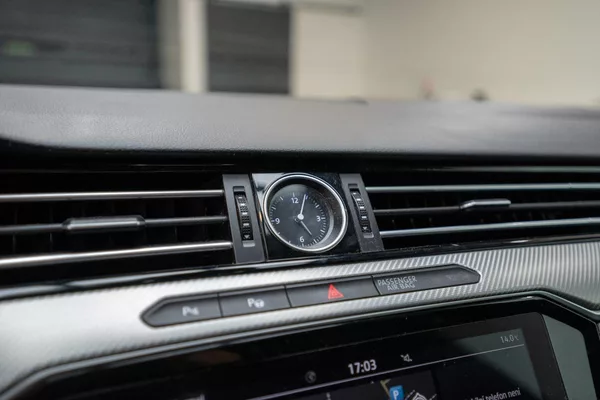 Volkswagen Arteon 2.0 TDI R-Line 140 kW - foto 13
