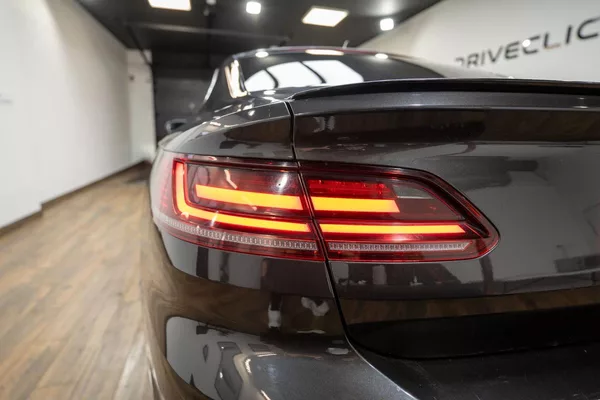 Volkswagen Arteon 2.0 TDI R-Line 140 kW - foto 30
