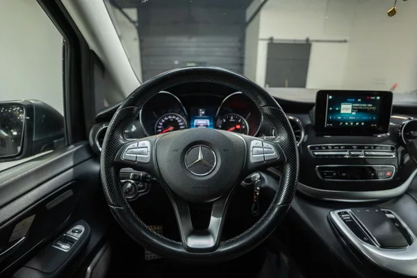 Mercedes-Benz V300d 4MATIC 176 kW - foto 11