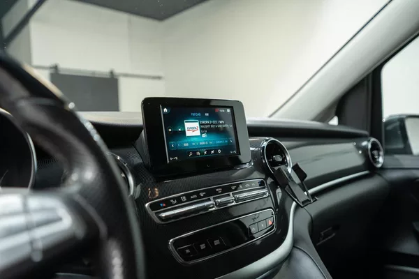 Mercedes-Benz V300d 4MATIC 176 kW - foto 13