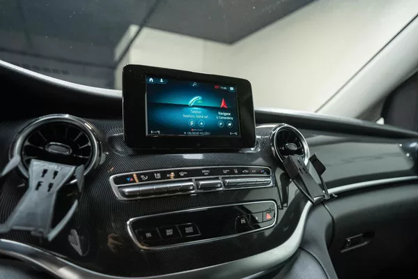 Mercedes-Benz V300d 4MATIC 176 kW - foto 14