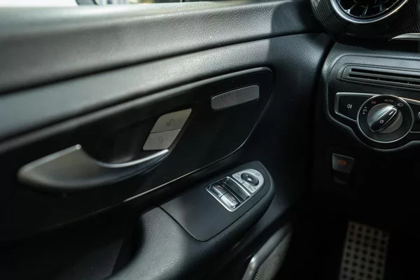 Mercedes-Benz V300d 4MATIC 176 kW - foto 17
