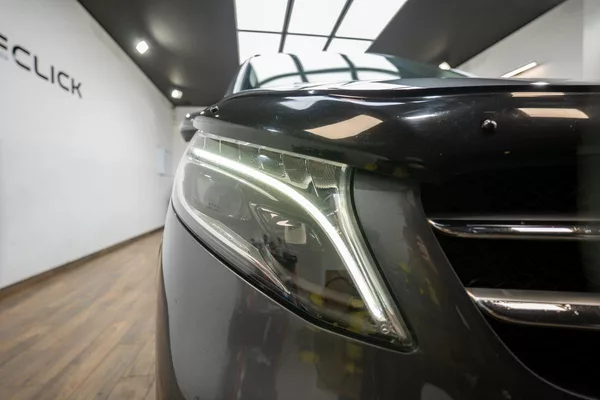 Mercedes-Benz V300d 4MATIC 176 kW - foto 28