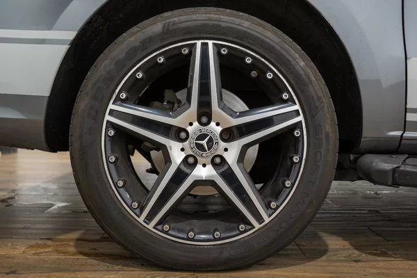 Mercedes-Benz V300d 4MATIC 176 kW - foto 29