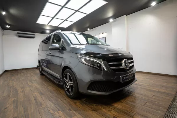 Mercedes-Benz V300d 4MATIC 176 kW - foto 3