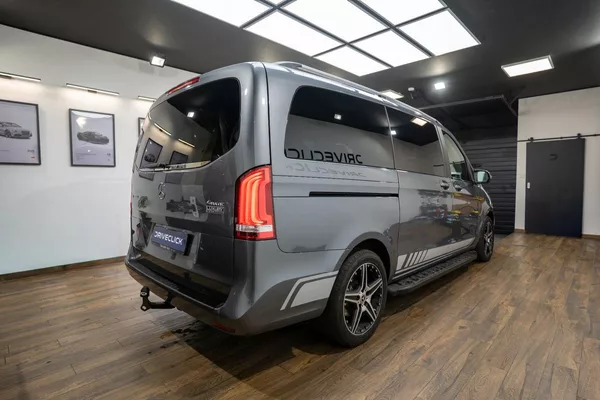 Mercedes-Benz V300d 4MATIC 176 kW - foto 4