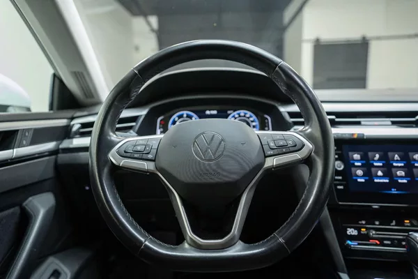 Volkswagen Arteon 2.0 TDI DSG R-Line 110 kW - foto 12