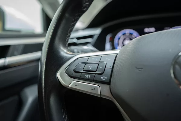 Volkswagen Arteon 2.0 TDI DSG R-Line 110 kW - foto 17