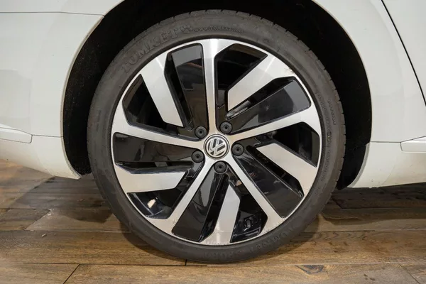 Volkswagen Arteon 2.0 TDI DSG R-Line 110 kW - foto 26