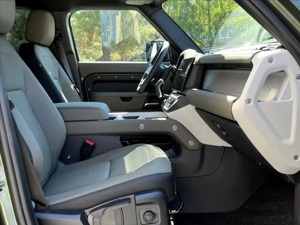 Land Rover Defender 110 D200 S - foto 26