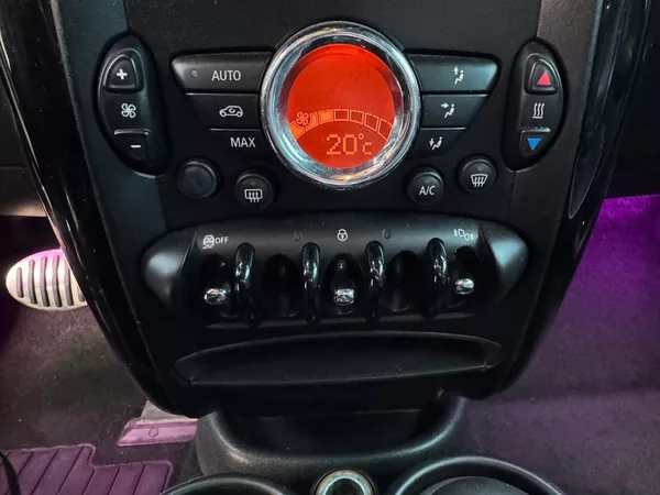 Mini Countryman 2.0 D 105kW AUT - foto 16