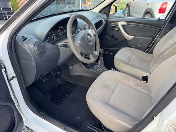 Dacia Logan 1.5DCi 55kW - foto 6