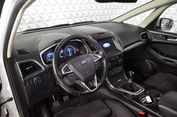 Ford S-MAX 2.0TDCi 110kw Titanium - foto 9