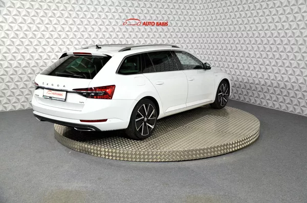 Škoda Superb 2.0TDI 147kW 4x4 L&K DSG kombi - foto 5