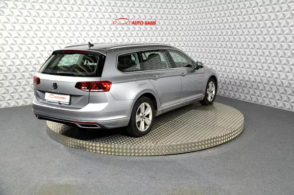 Volkswagen Passat 2.0 TDI 110 Elegance Variant - foto 5