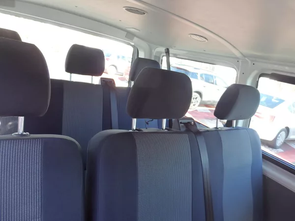 Volkswagen Transporter kombi DSG 9 míst - foto 6