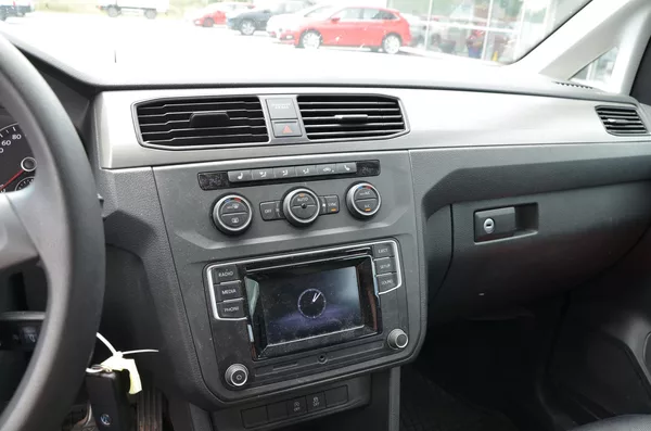 Volkswagen Caddy 2.0TDi 90kw 4x4 Trendline - foto 9
