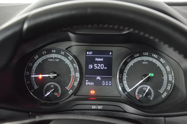 Škoda Karoq 2.0TDi 110kw 4x4 Ambition DSG - foto 11