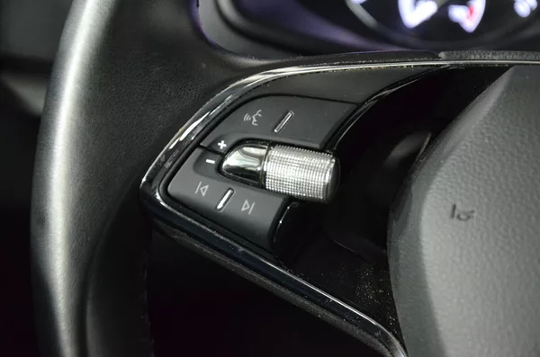 Škoda Karoq 2.0TDi 110kw 4x4 Ambition DSG - foto 14