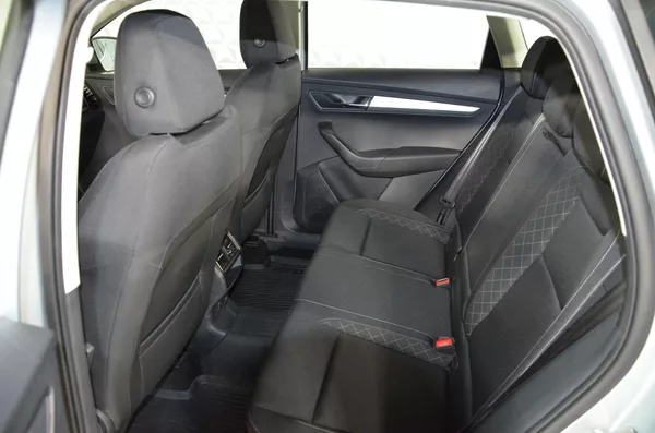 Škoda Karoq 2.0TDi 110kw 4x4 Ambition DSG - foto 20