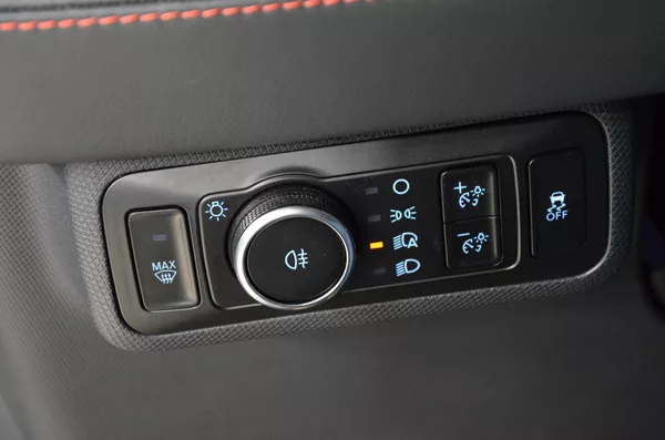 Ford Mustang Mach-E 98,7kWh PrD Prem AWD AT - foto 16