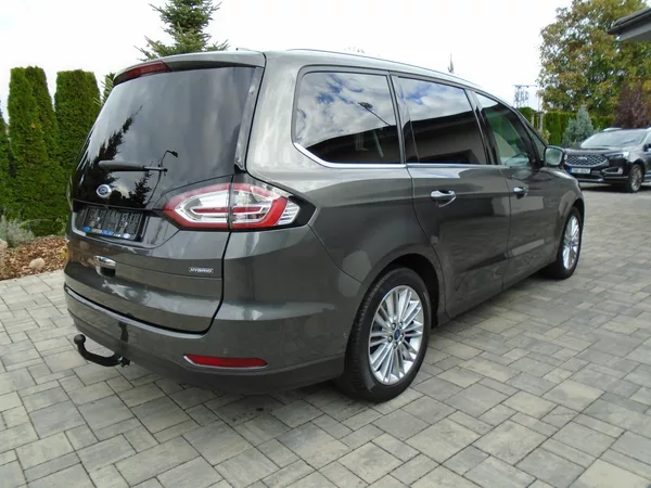 Ford Galaxy 2.5 Durarec FHEV Vignale 7míst - foto 2