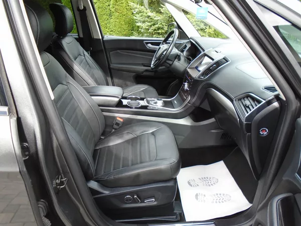 Ford Galaxy 2.5 Durarec FHEV Vignale 7míst - foto 37