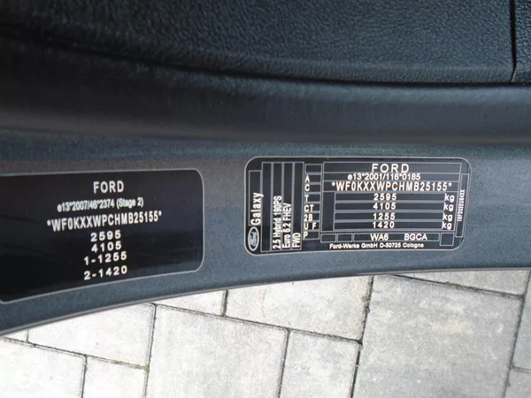 Ford Galaxy 2.5 Durarec FHEV Vignale 7míst - foto 38