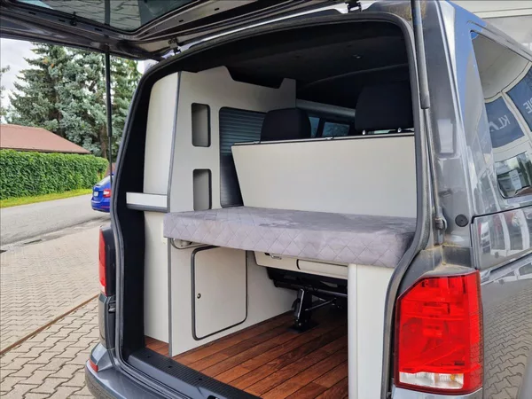 Volkswagen T6.1 2,0 TDI CAMPING VESTAVBA 4MÍST - foto 12