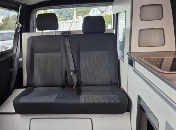 Volkswagen T6.1 2,0 TDI CAMPING VESTAVBA 4MÍST - foto 21