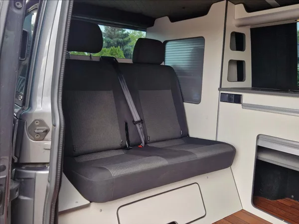 Volkswagen T6.1 2,0 TDI CAMPING VESTAVBA 4MÍST - foto 22
