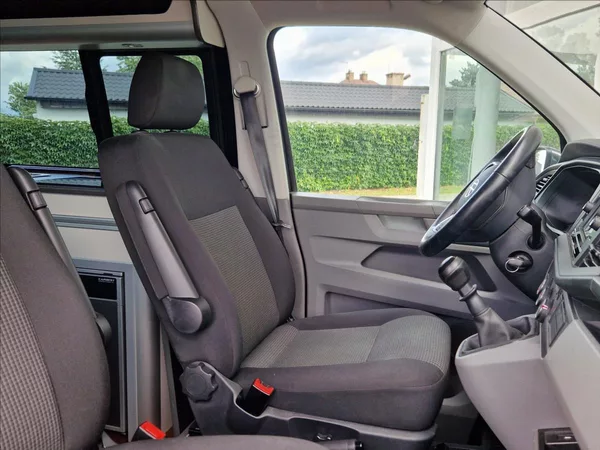 Volkswagen T6.1 2,0 TDI CAMPING VESTAVBA 4MÍST - foto 23