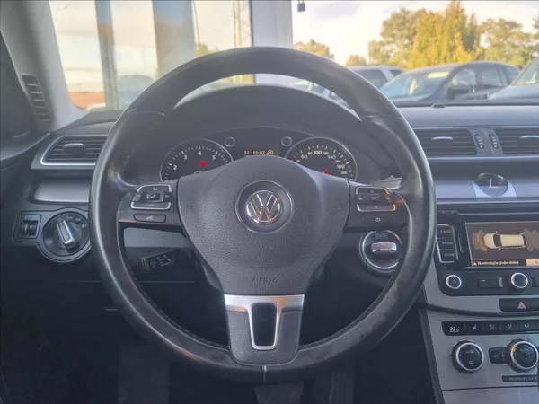 Volkswagen Passat 1,4 TSI DSG AUTOAC SENZOR TAŽN - foto 20