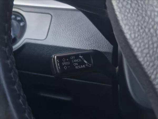 Volkswagen Passat 1,4 TSI DSG AUTOAC SENZOR TAŽN - foto 23