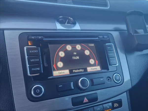 Volkswagen Passat 1,4 TSI DSG AUTOAC SENZOR TAŽN - foto 28