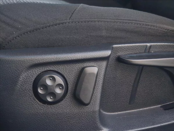 Volkswagen Passat 1,4 TSI DSG AUTOAC SENZOR TAŽN - foto 37