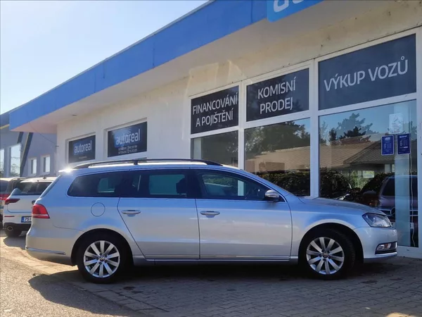 Volkswagen Passat 1,4 TSI DSG AUTOAC SENZOR TAŽN - foto 6
