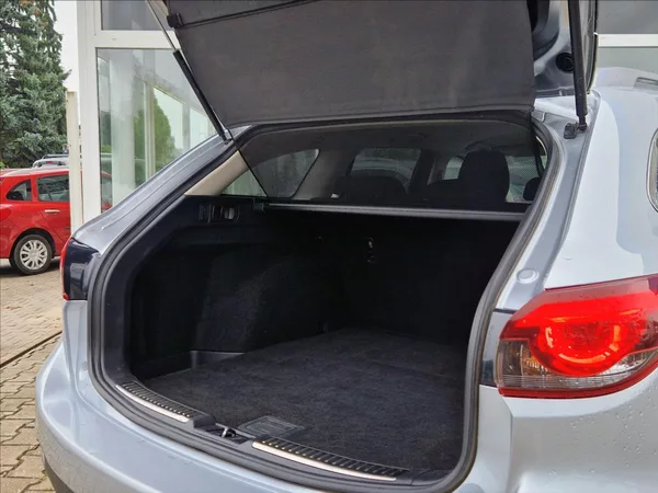 Mazda 6 2,2 D SKYACTIVE, VÝHŘEV NOSIČ - foto 13