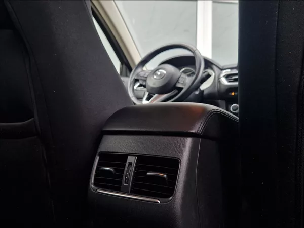 Mazda 6 2,2 D SKYACTIVE, VÝHŘEV NOSIČ - foto 17