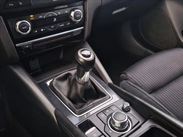 Mazda 6 2,2 D SKYACTIVE, VÝHŘEV NOSIČ - foto 27