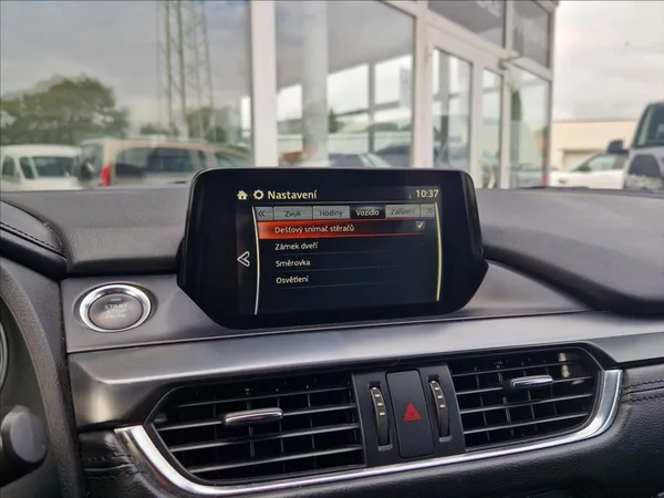 Mazda 6 2,2 D SKYACTIVE, VÝHŘEV NOSIČ - foto 35