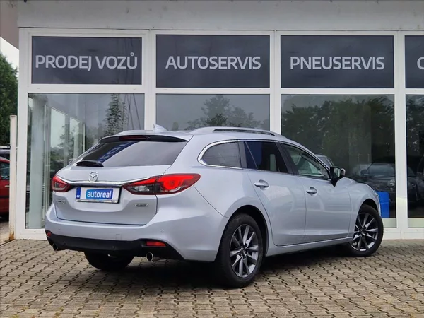 Mazda 6 2,2 D SKYACTIVE, VÝHŘEV NOSIČ - foto 6