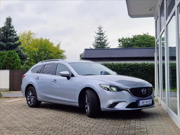 Mazda 6 2,2 D SKYACTIVE, VÝHŘEV NOSIČ - foto 8