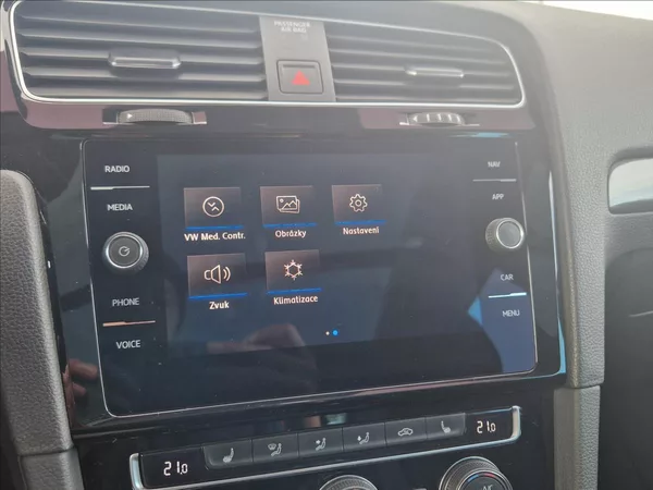 Volkswagen Golf 1,6 TDI LED KOMP.SERV.HISTORIE - foto 44